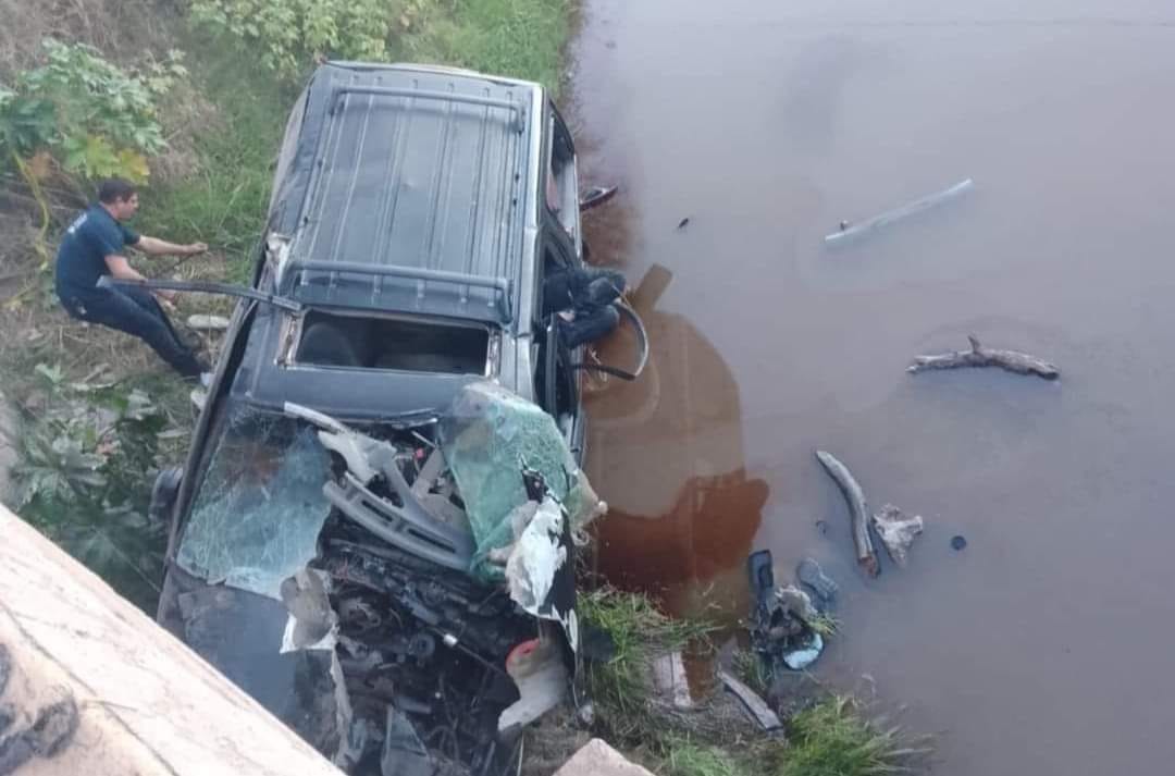 Dos Jóvenes Pierden la Vida, tras trágico Accidente en la carretera Navojoa Huatabampo