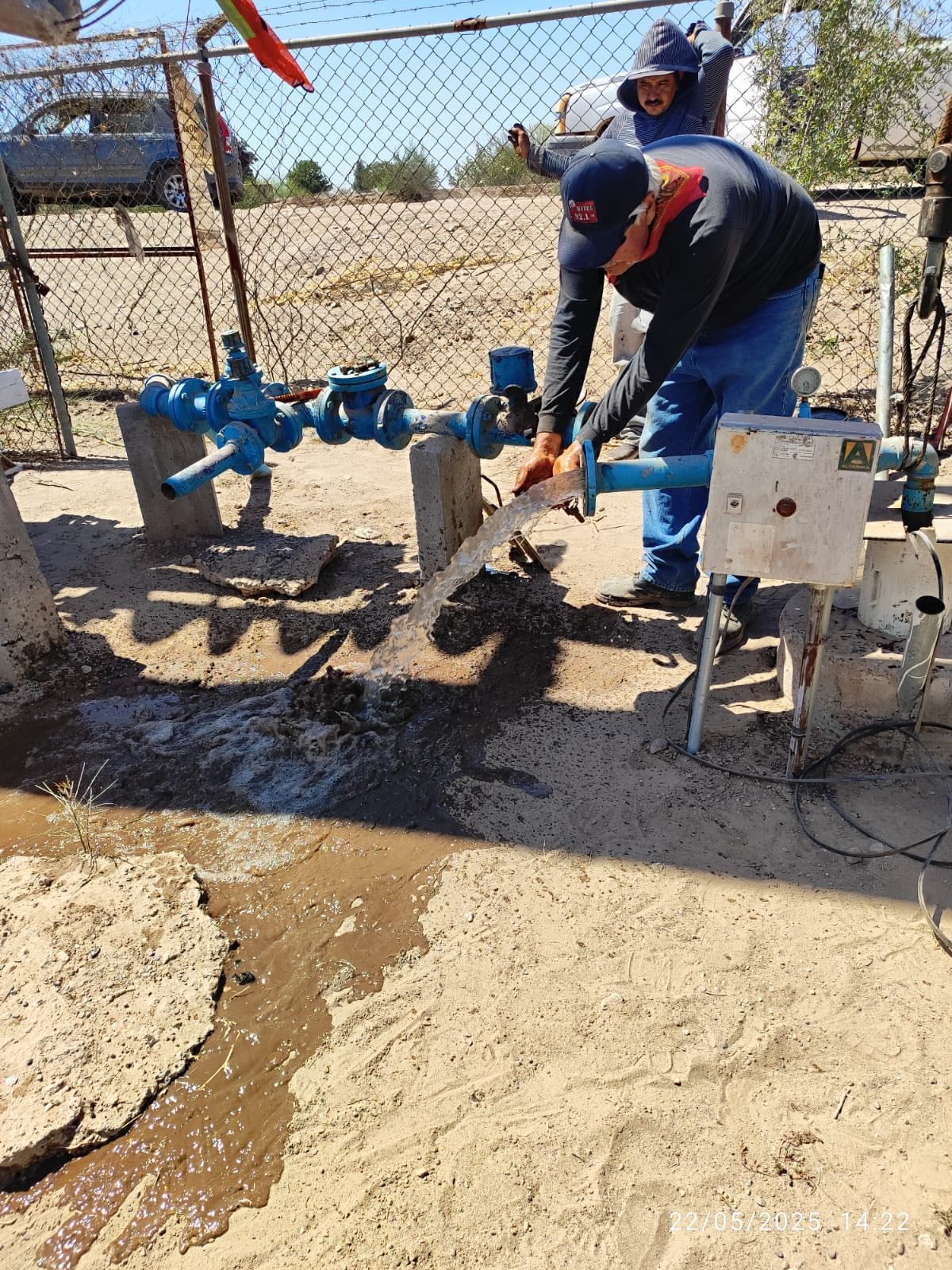Mejoran servicio de agua potable a familias de Basconcobe