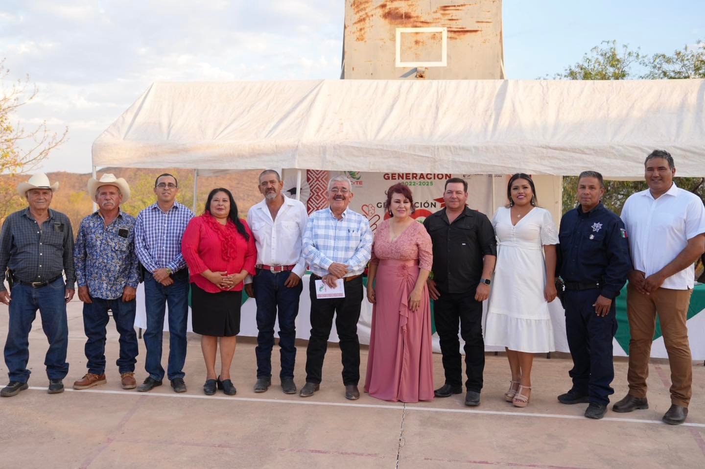 Festejan a los futuros profesionistas del Maquipo