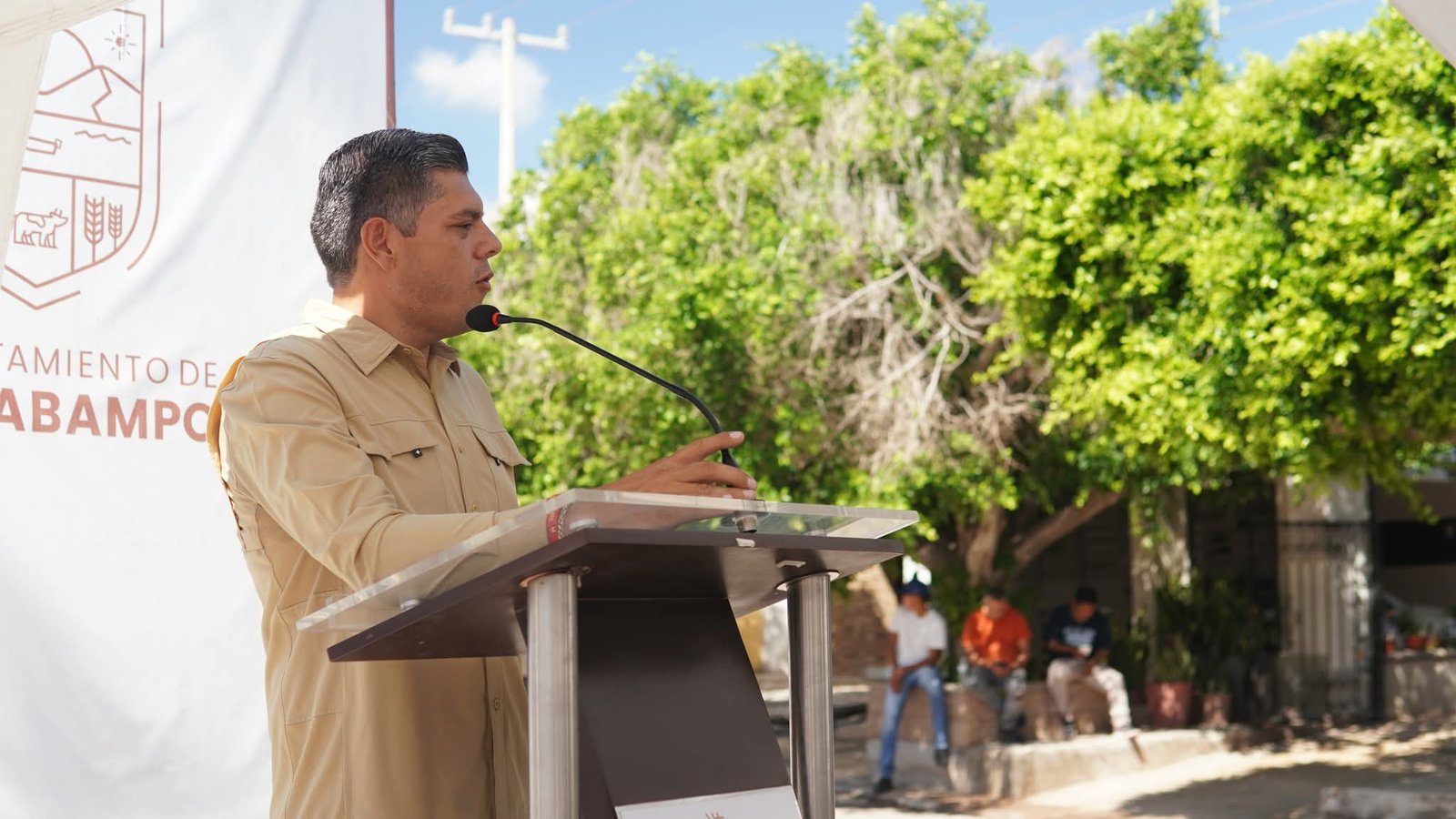 Encabeza el ‘Beto’ Vázquez banderazo de inicio de obra de rehabilitación de drenaje de la calle Moctezuma