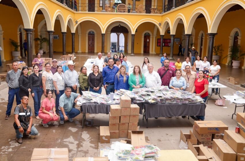 Listos los paquetes de útiles escolares