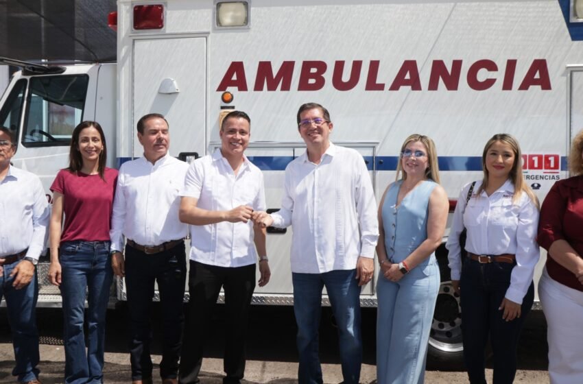 Recibe Salud Municipal ambulancia súper equipada para terapia intensiva y urgencias cardíacas