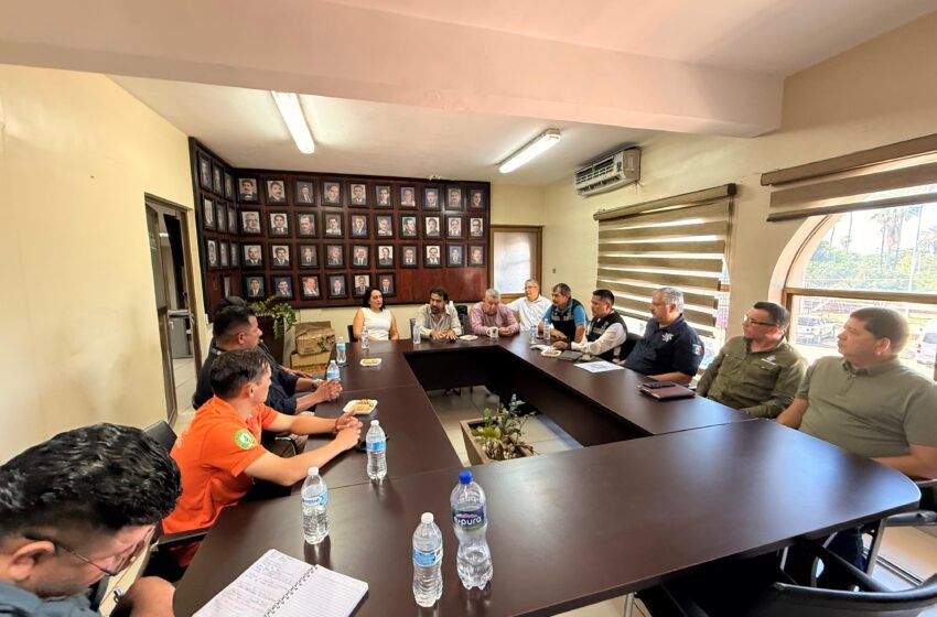 Autoridades Municipales y estatales sostienen reunión para coordinar recorridos y evaluar daños por lluvias en Etchojoa