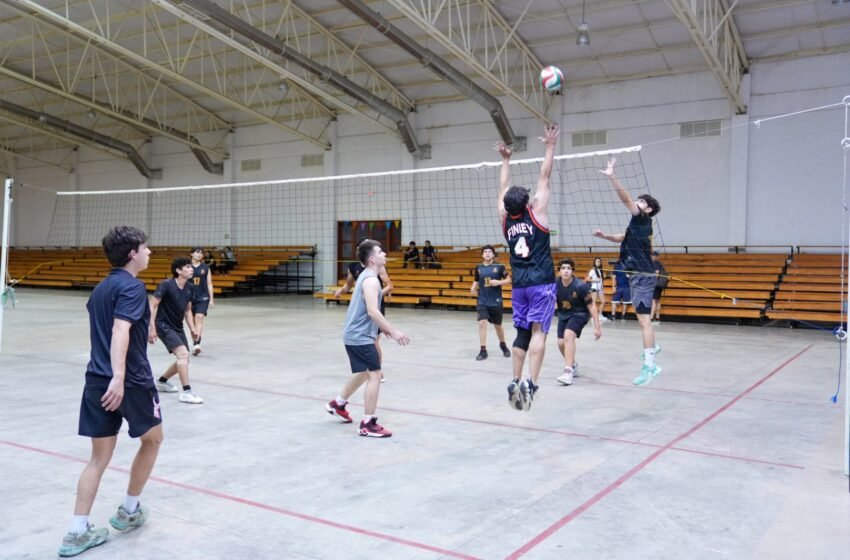 Continúan los Torneos Municipales de Voleibol en Álamos