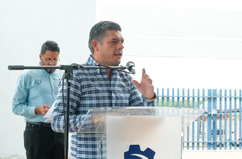 Alcalde ‘Beto’ Vázquez encabeza inicio de semestre en el ITHUA