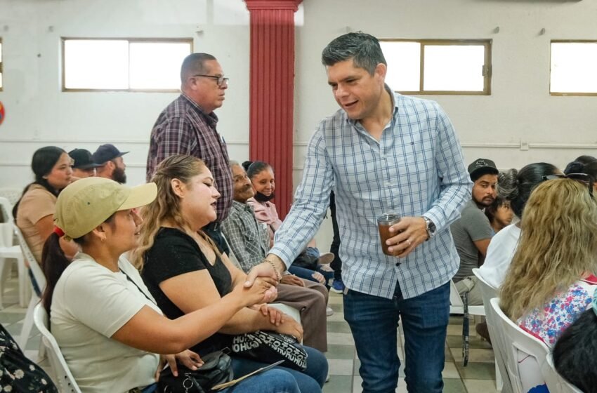Gobierno de Huatabampo y COVES entregan 32 acciones de vivienda