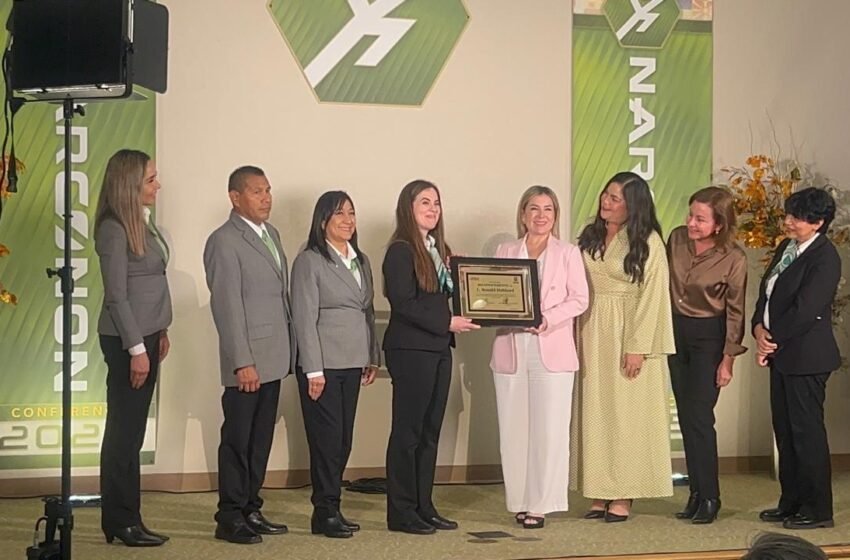 DIF Navojoa entrega reconocimiento a Narconon Internacional en Oklahoma