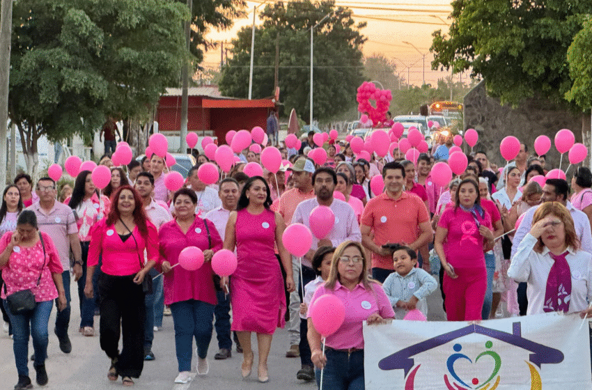 Etchojoa se viste de rosa en honor a una guerrera