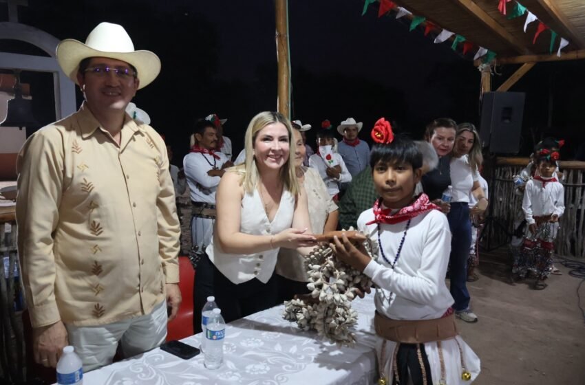 Reconoce Gobierno Tradicional de Tesia a Gobierno Municipal y DIF