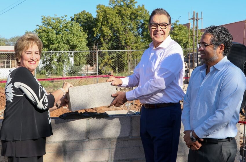 Se coloca la primera piedra para la construcción de un aula didáctica en el Club de Niños y Niñas