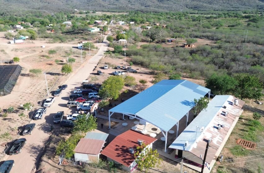 INAUGURAN TEJABAN EN EL CECYTE DEL MAQUIPO