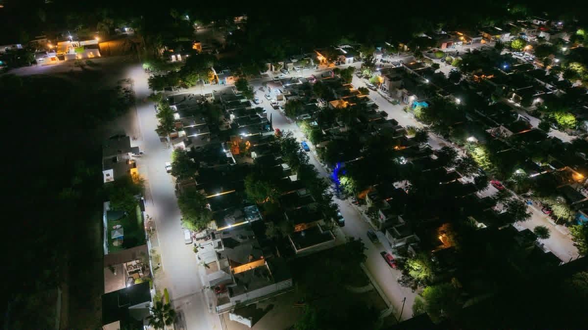 Colonia Colosio luce más iluminada gracias al trabajo del alcalde Alberto Vázquez