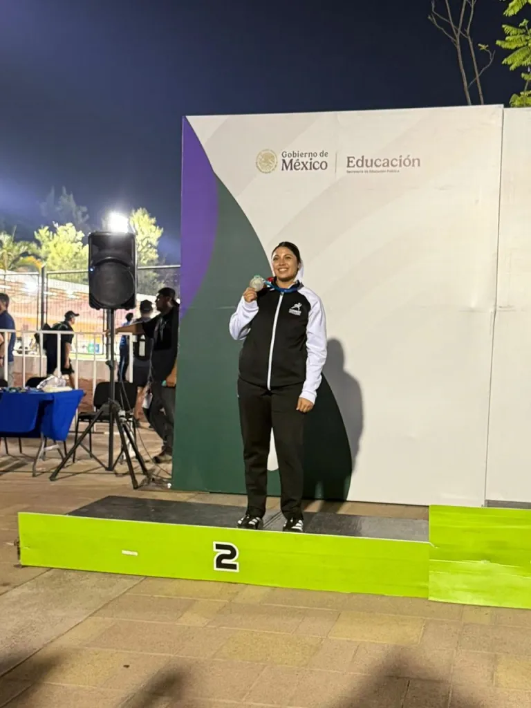 Etchojoa Reconoce a Lucía Duarte por Obtener Medalla de Plata en la Olimpiada Nacional CONADE 2026…