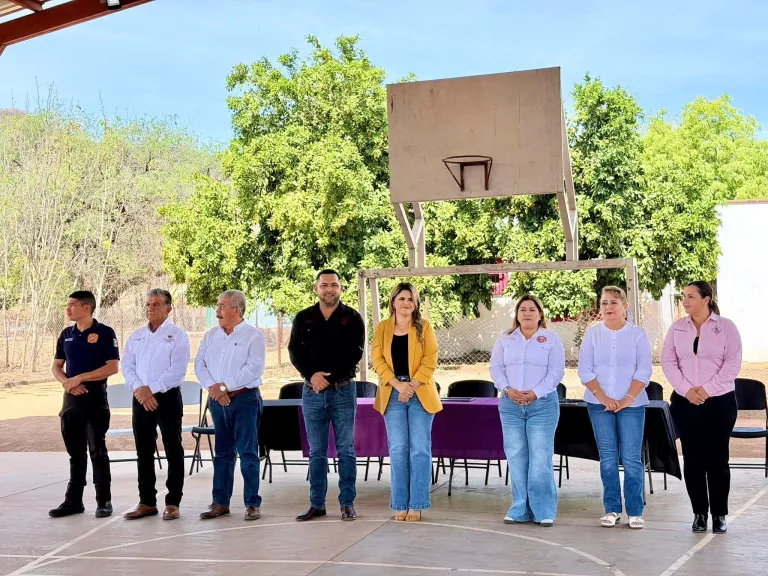 Honores a la Bandera en Minas Nuevas…